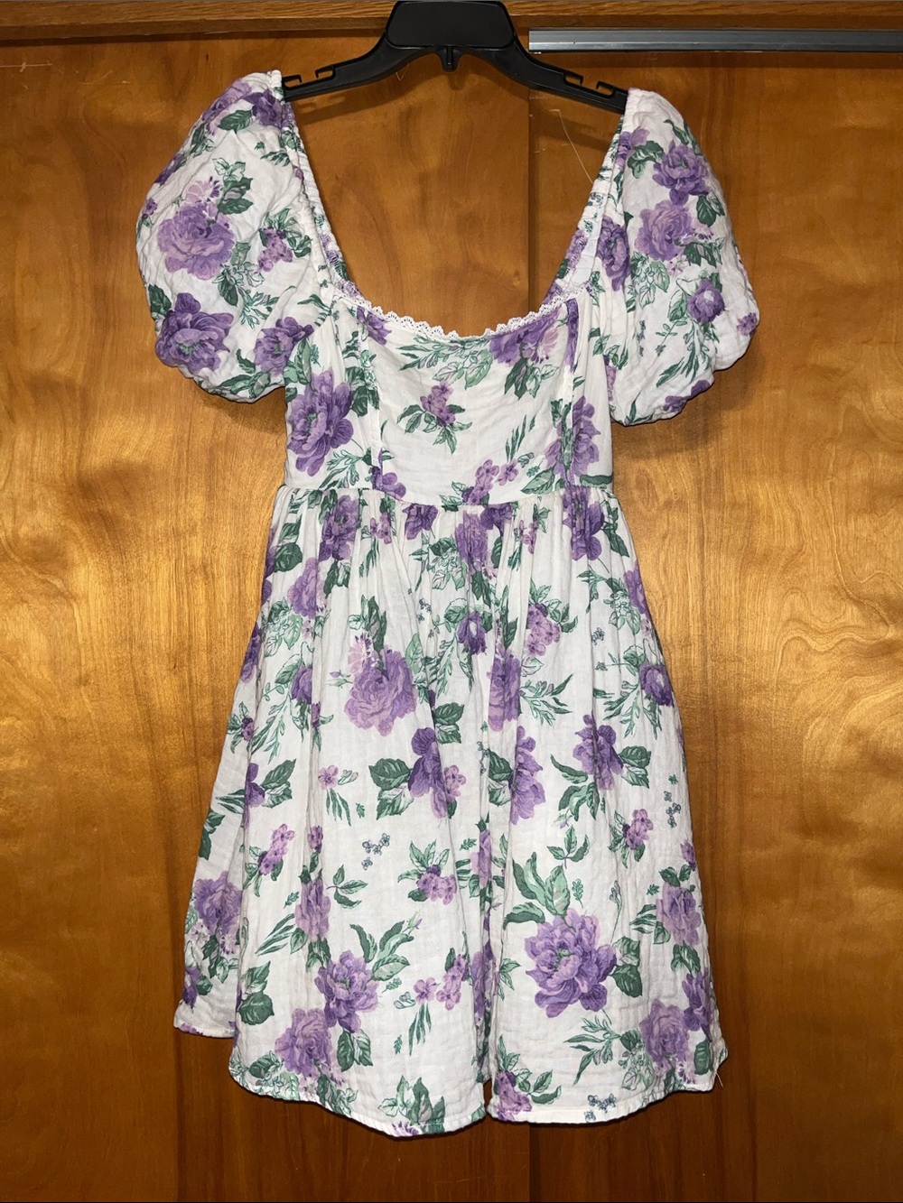 Beautiful Altar’d State Floral Puff Sleeve Dress with Lavender Roses